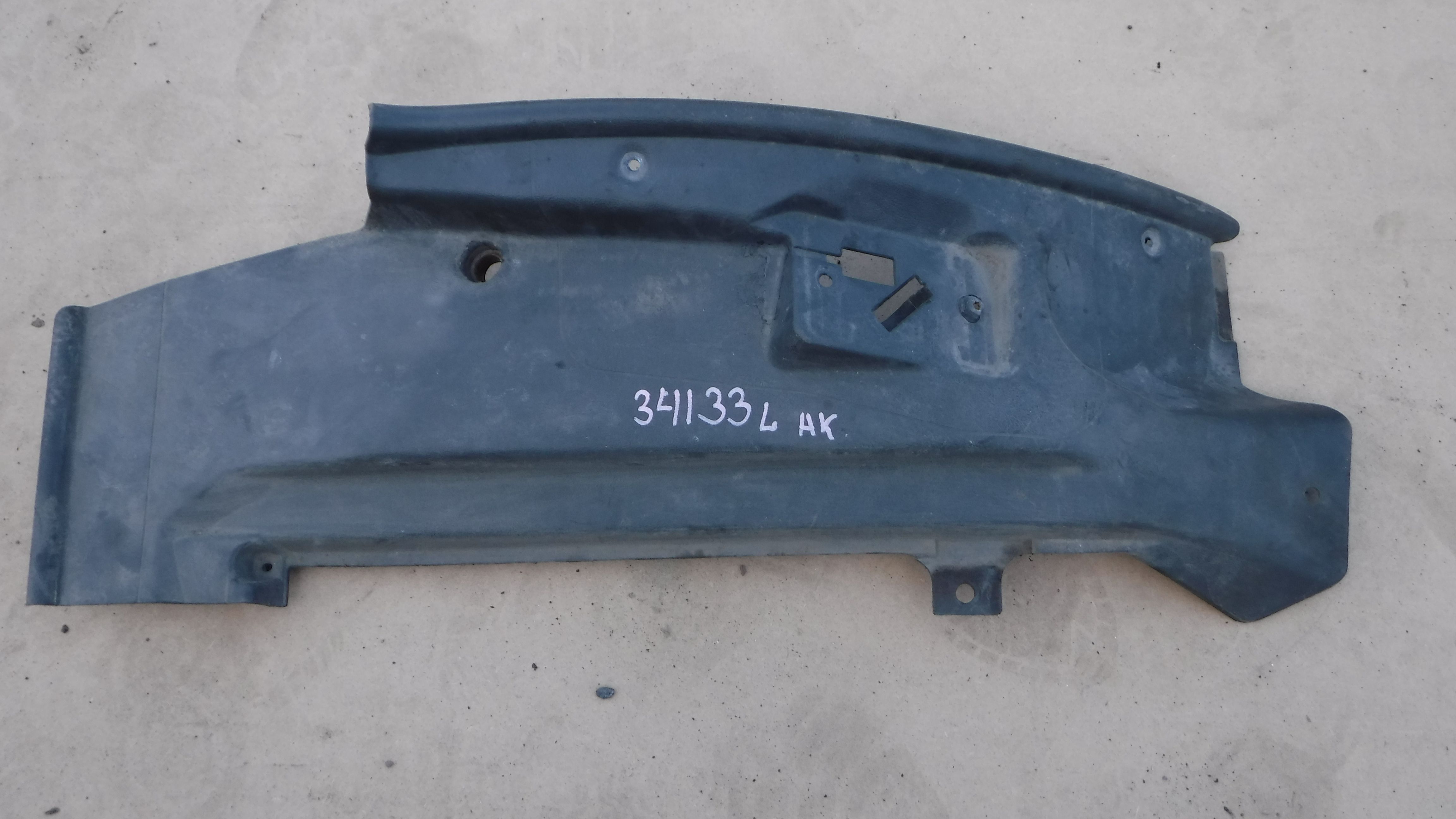 Накладка порога левая 9736841418 Mercedes AXOR евро5 2012